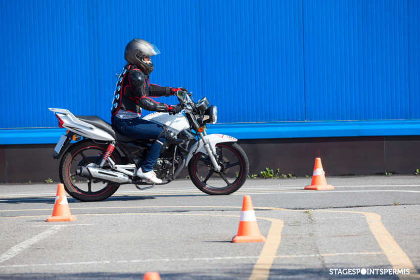 Comment se déroule l'épreuve du plateau moto ? 